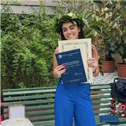 Neolaureata in mediazione linguistica impartisce lezioni di Inglese per alunni di scuola elementare, media e liceo